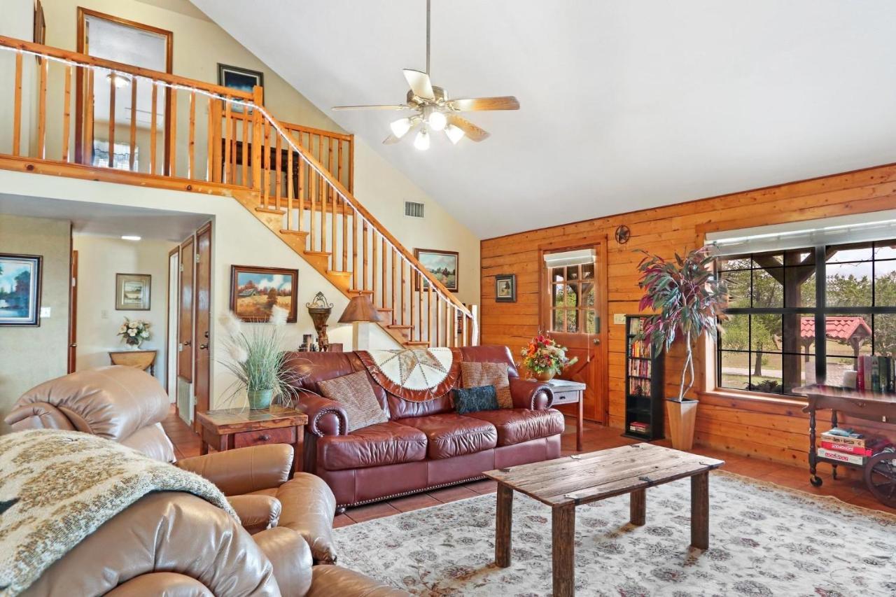 Double D Cottage Mount Gainor Екстер'єр фото
