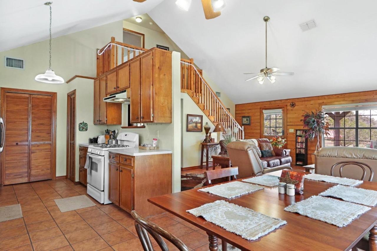 Double D Cottage Mount Gainor Екстер'єр фото